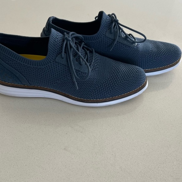 Cole Haan - OriginalGrand Wingtip Oxford - Picture 1 of 8